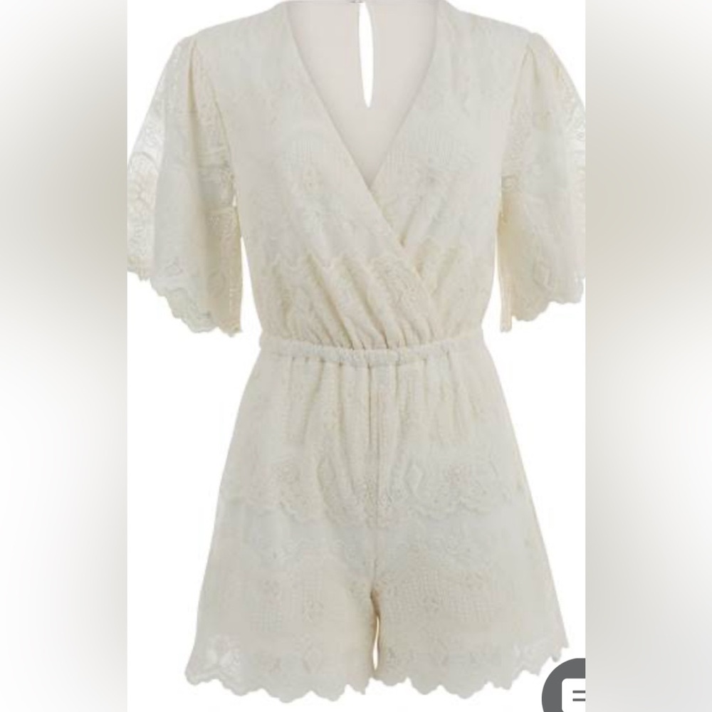 VENUS Ivory Lace Flutter Sleeve Romper
